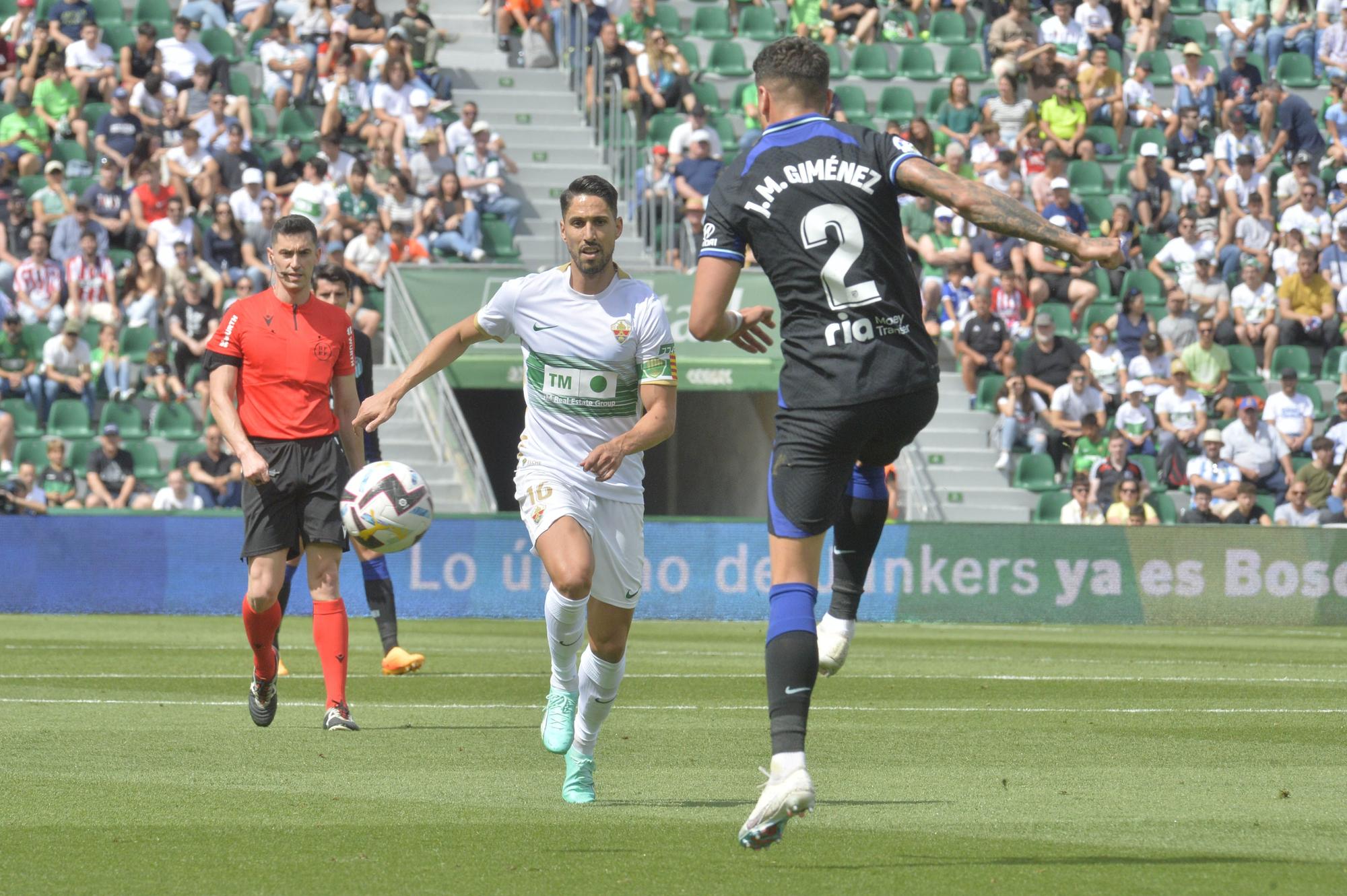 El Elche vacuna al Atlético de Madrid