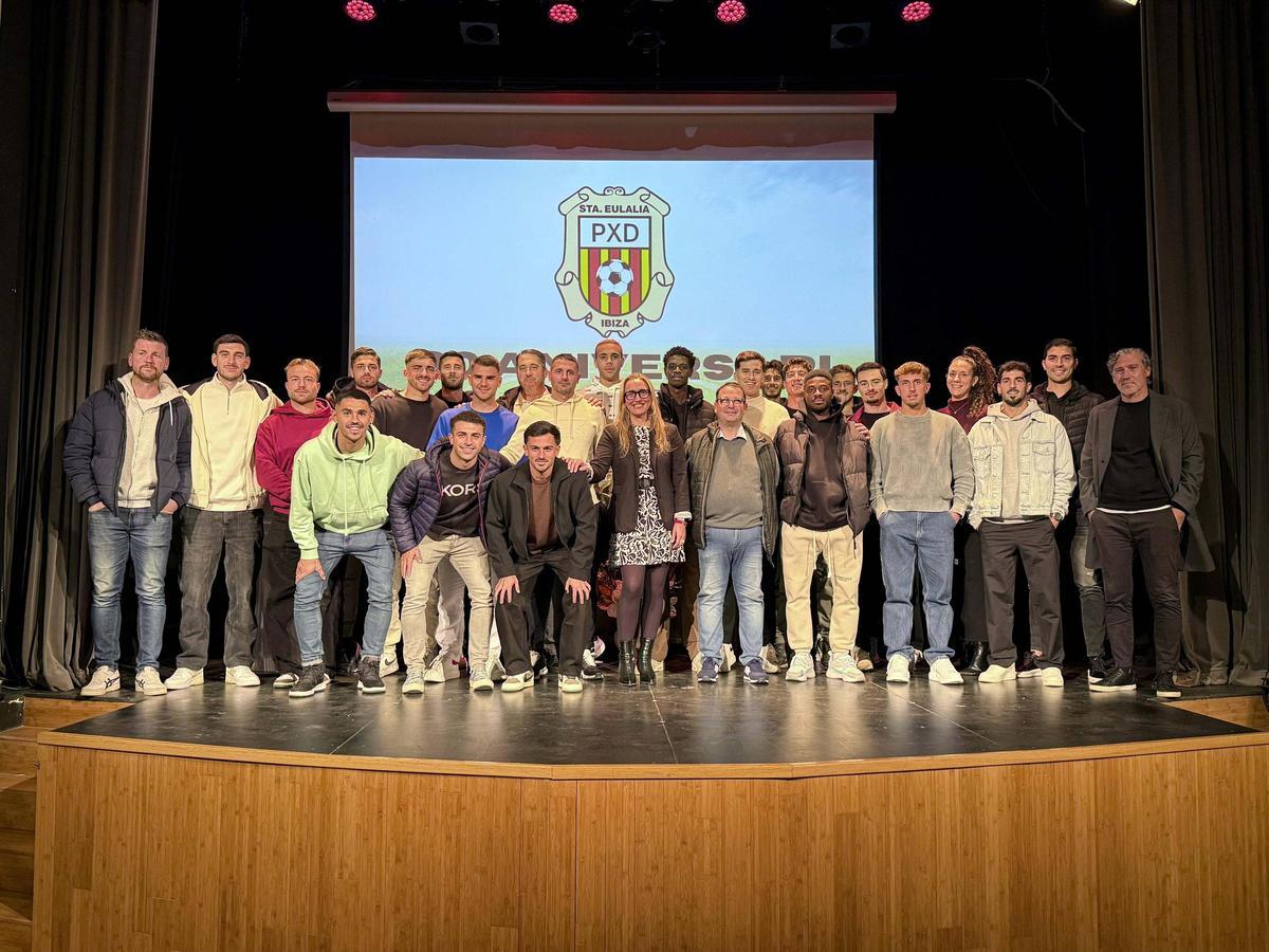 La Peña Deportiva celebra sus 90 años de historia con una emotiva gala llena de reconocimientos La Peña Deportiva celebra sus 90 años de historia con una emotiva gala llena de reconocimientos