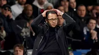 Nadie respeta al Chelsea y la Premier se burla de Rosenior: "Todo lo que dice son tonterías"