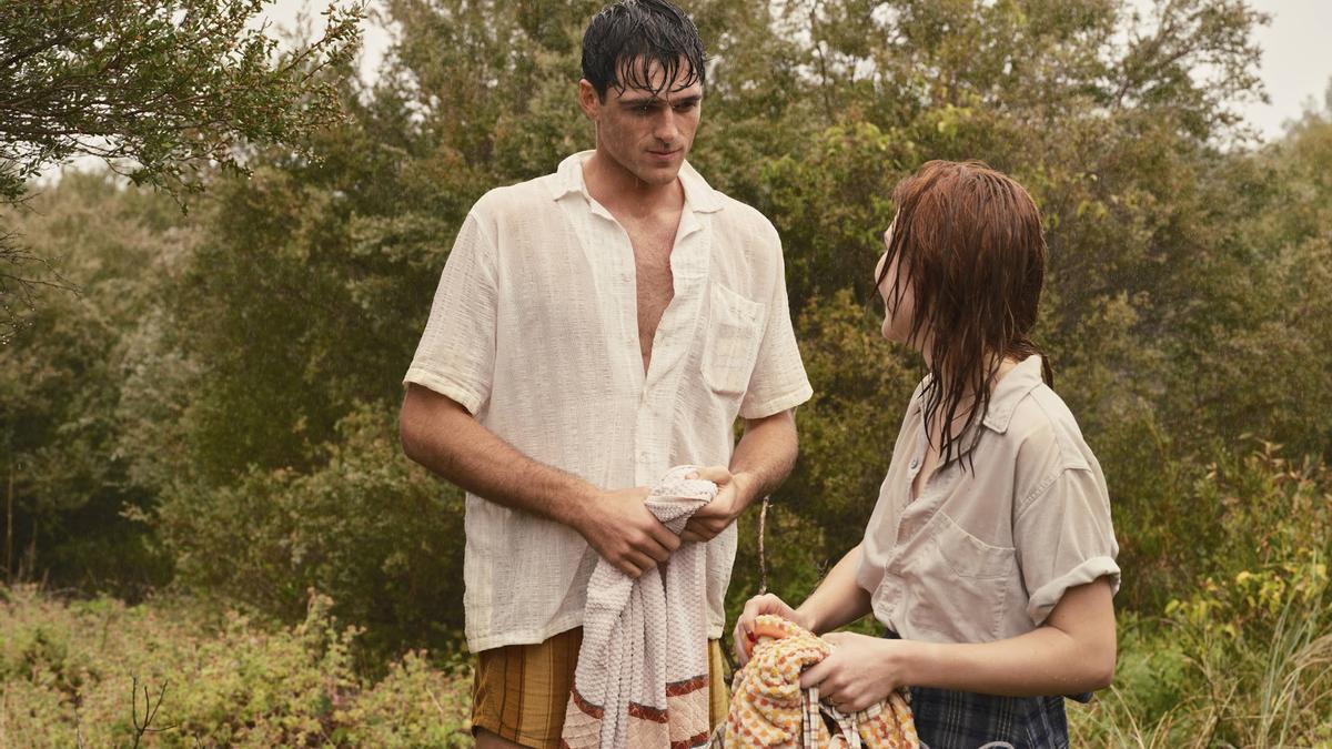 Jacob Elordi como Dorrigo Evans (1940s), y Odessa Young como Amy Mulvaney en 'El camino estrecho al norte profundo'