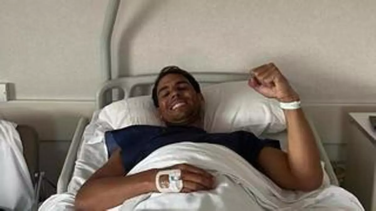 Rafa Nadal, operado de la lesión que le mantiene retirado desde enero