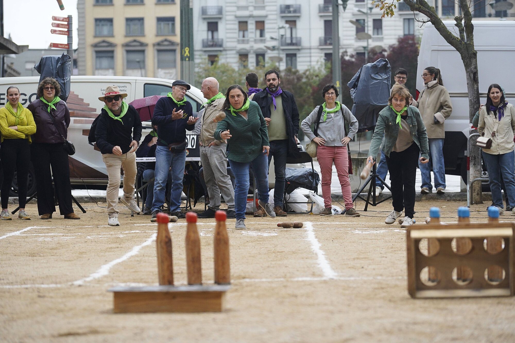 Girona plaça Santa Susanna fires i festes de sant narcís VII Llançament de Bitlles Catalanes