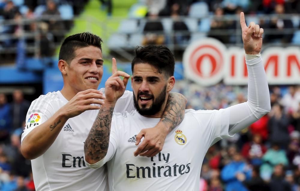 Imágenes del partido entre Getafe y Real Madrid en el Coliseum.