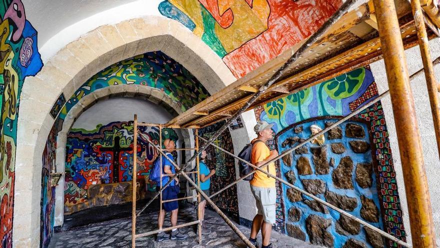 Jesús Cees vuelve a la ermita de Sant Cristòfol de Alcoy para terminar su obra