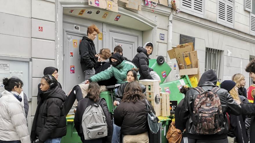 La huelga de basureros de París terminará mañana tras 23 días de paro