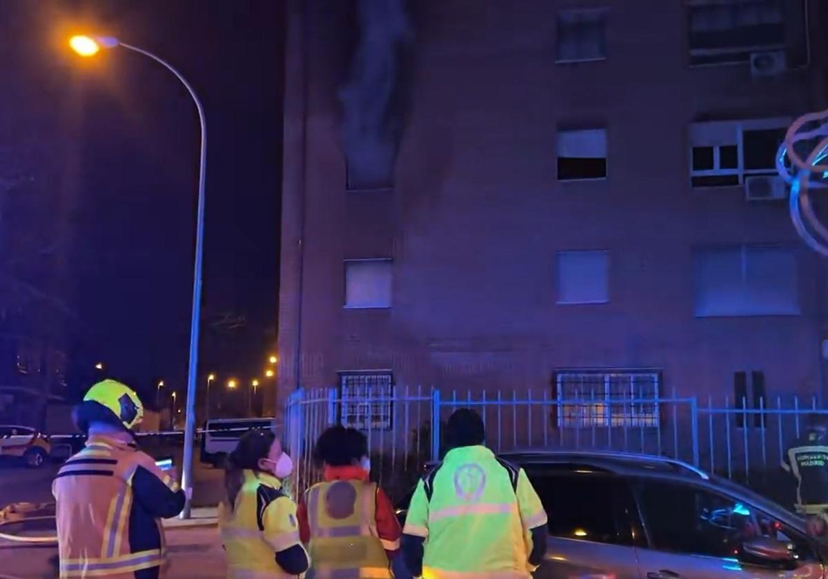 Dos muertos en el incendio de una vivienda en Madrid