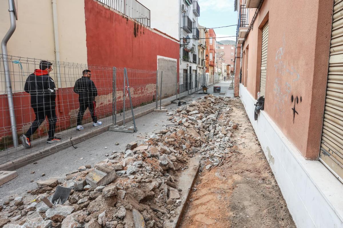 Las obras de remodelación de la calle Purísima ya han empezado en Elda