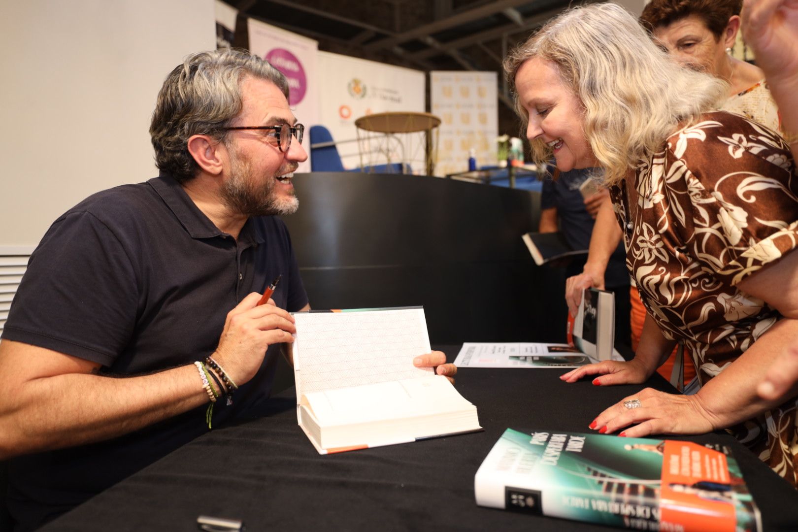 FOTOGALERIA: El escritor y periodista Máximo Huerta presenta su último libro en Vila-real