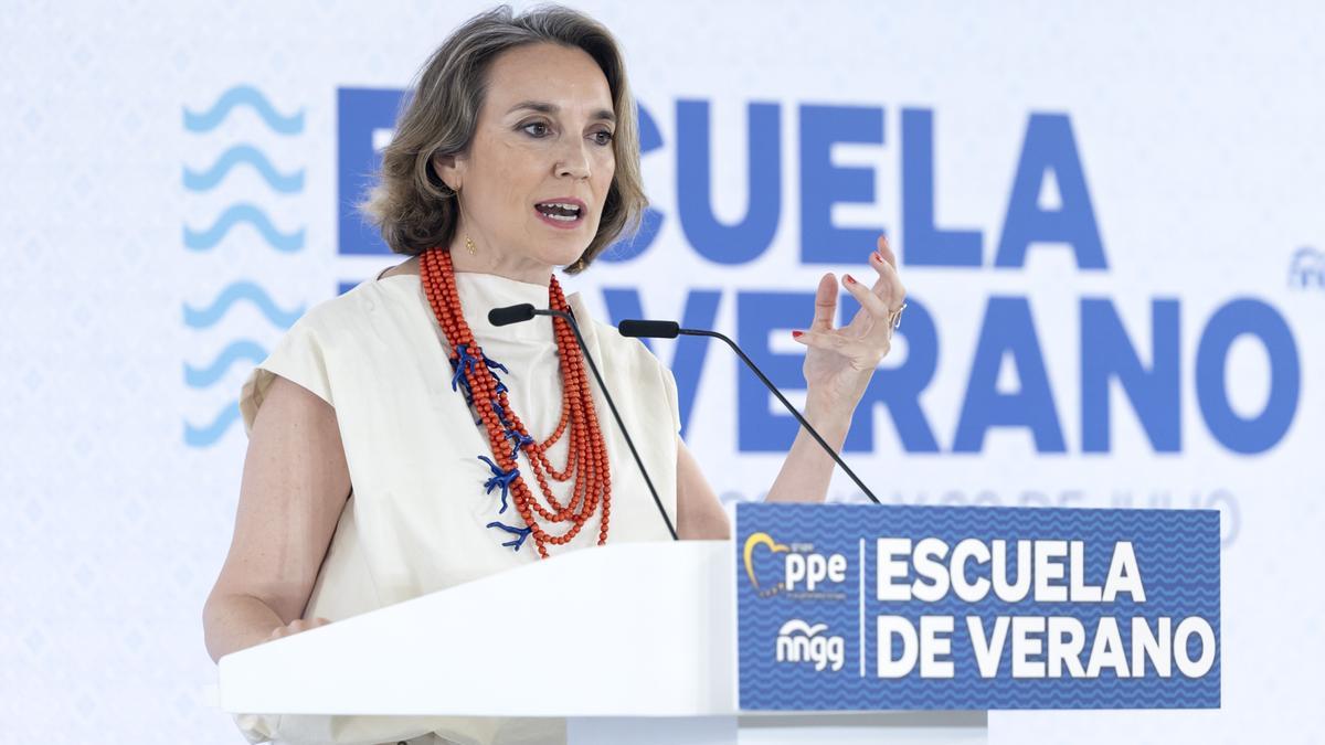 La secretaria general del PP, Cuca Gamarra, interviene la Escuela de Verano de NNGG y del GPP en el Parlamento europeo, en Torremolinos (Málaga).