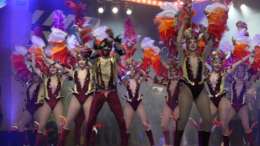 Las comparsas llenan de ritmo y color el Carnaval de Cine de Arrecife