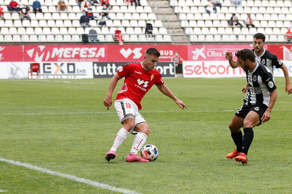 El Real Murcia no levanta cabeza (0-0)