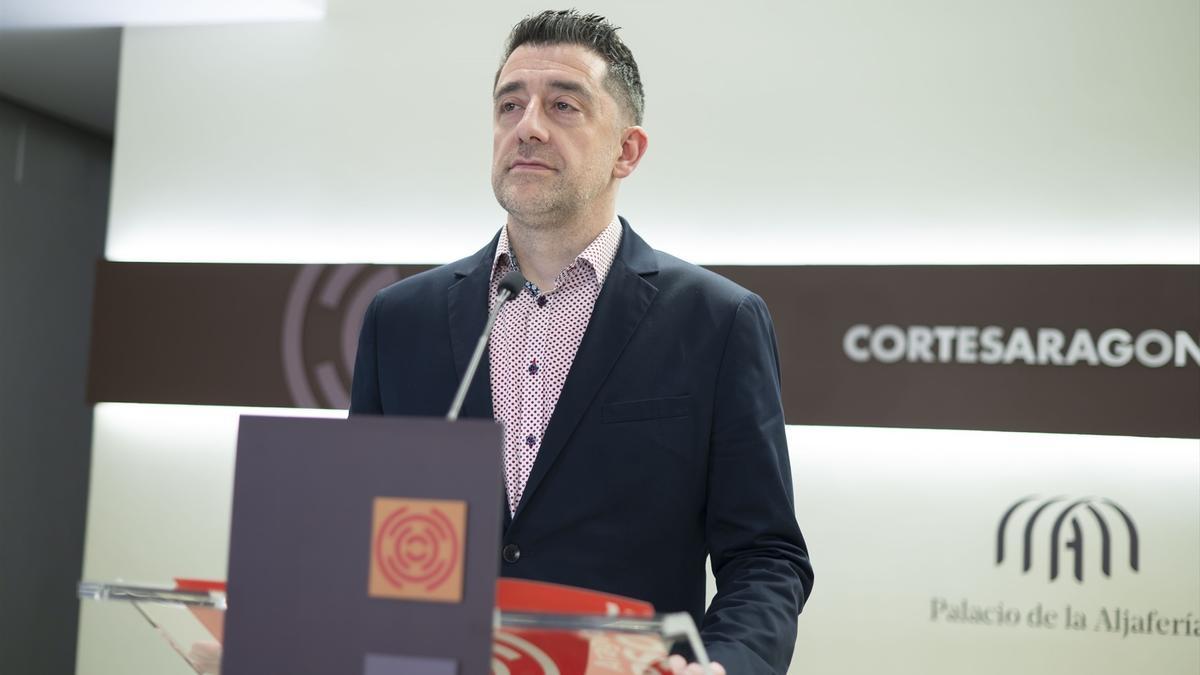 El portavoz de sanidad del grupo parlamentario socialista, Iván Carpi.