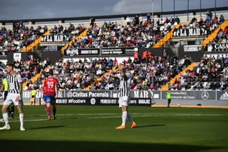 'Torrija' del Badajoz en casa