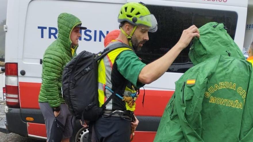 Rescatado en el helicóptero de la Guardia Civil un corredor del Trail de las Ubiñas