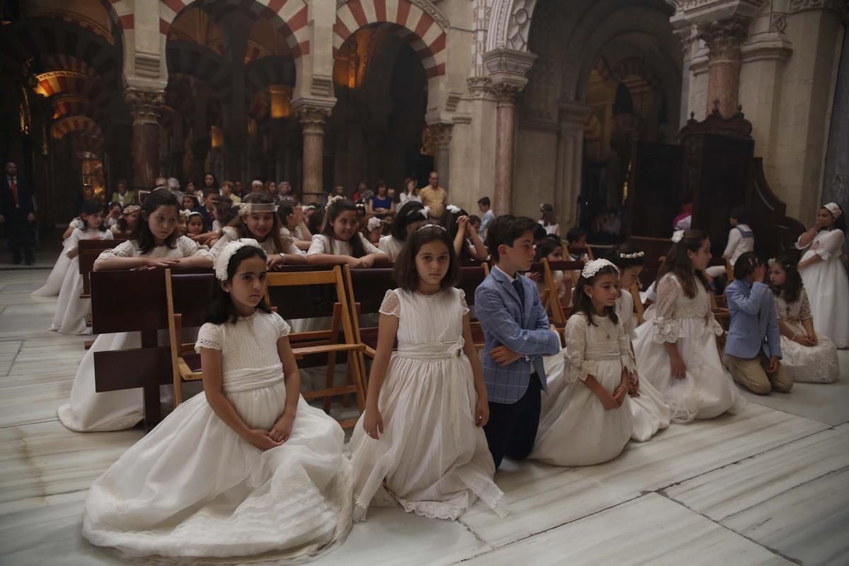 El Corpus recorre las inmediaciones de la Mezquita-Catedral