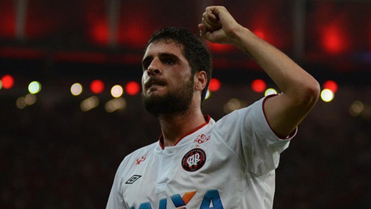 Fran Mérida celebra su gol al Flamengo en Maracaná.