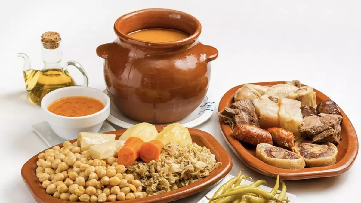 La taberna en la que preparan el mejor cocido madrileño "según los madrileños"