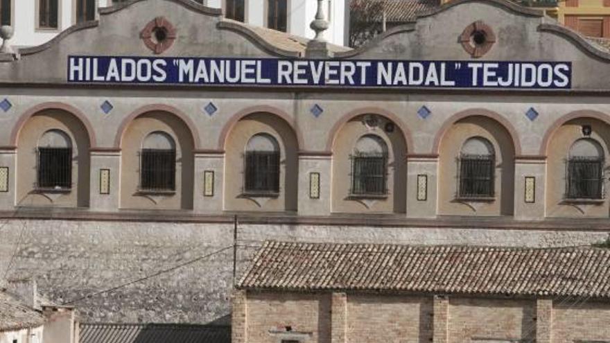 Naves de la antigua Revert, donde irá el futuro museo.