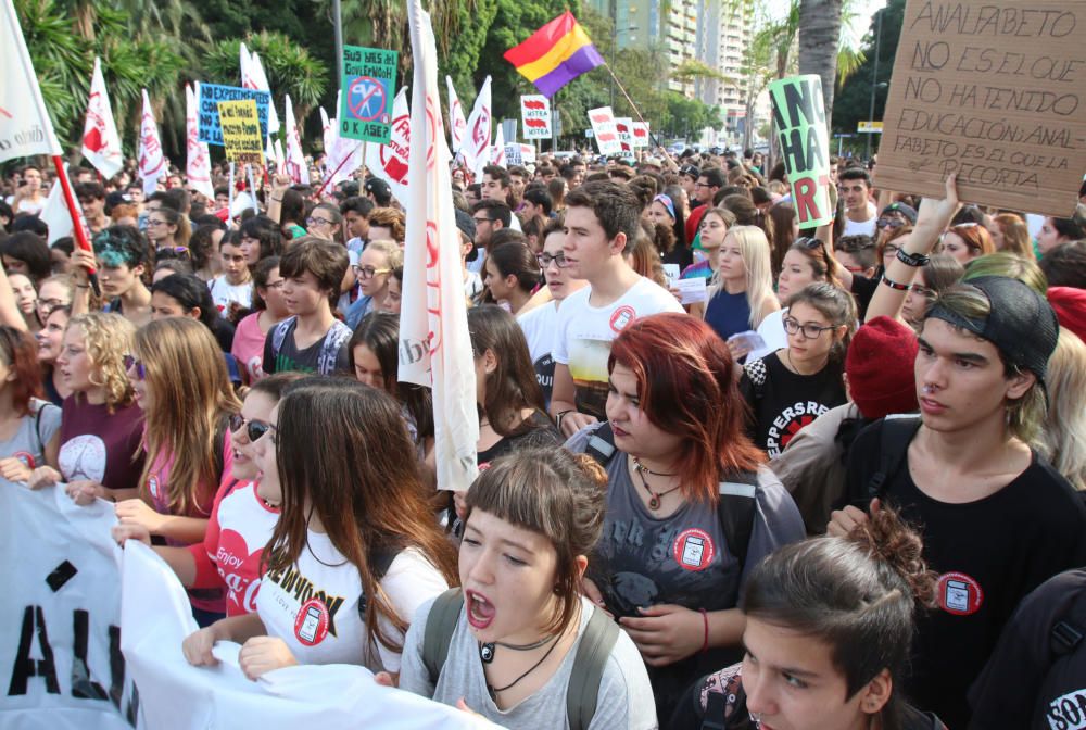 Manifestación contra la reválida en Málaga