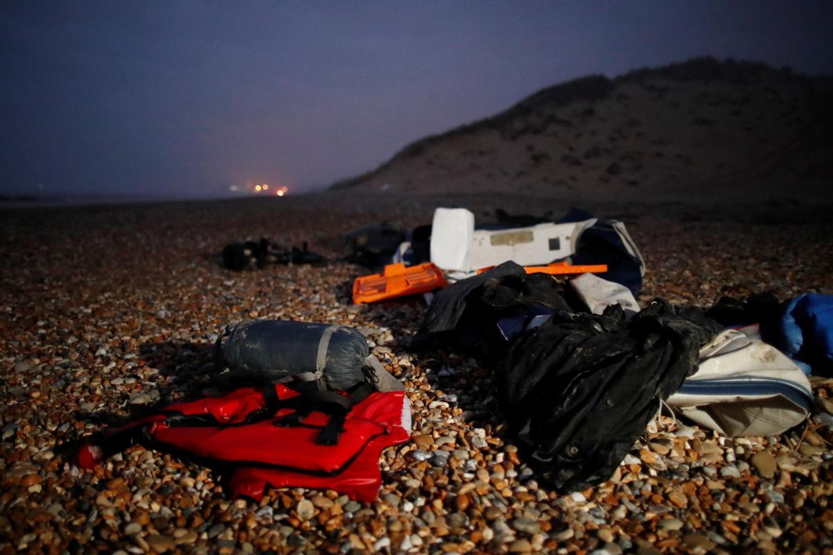 Moren en un naufragi almenys 20 migrants que anaven cap al Regne Unit