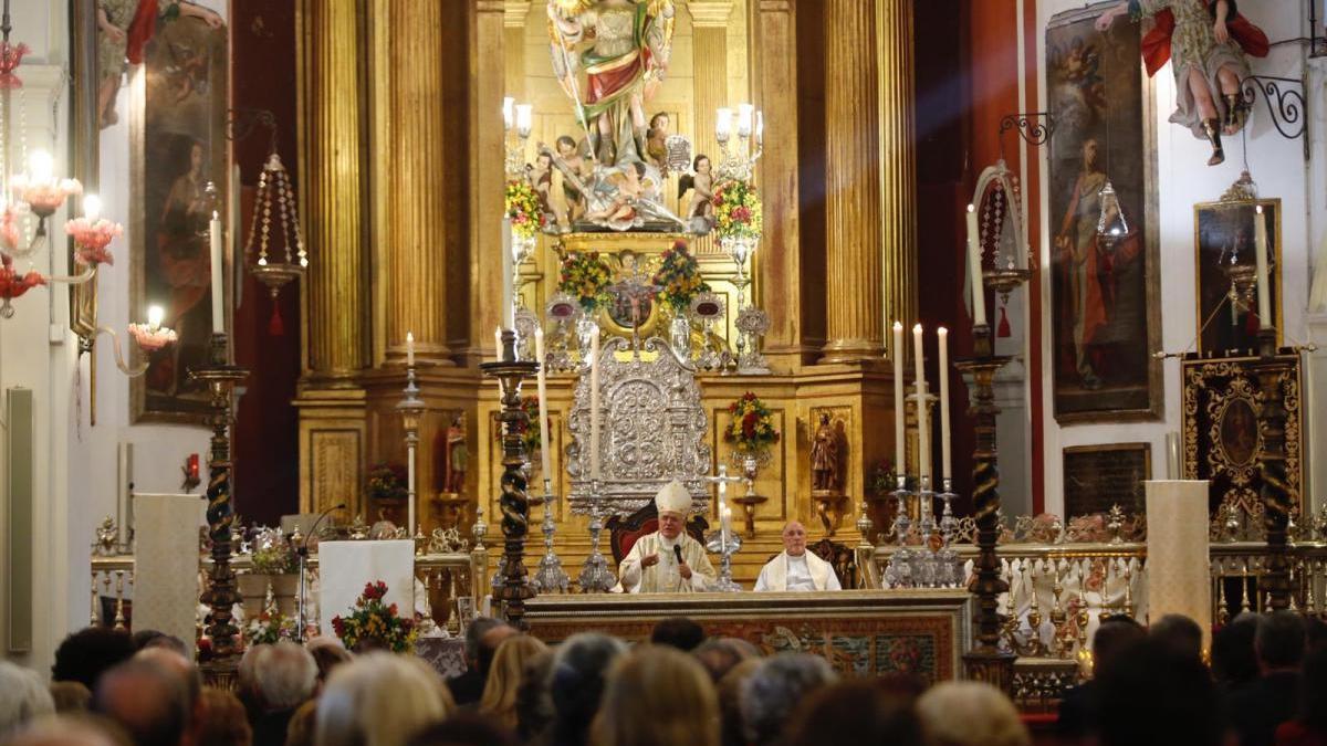 El obispo pide a San Rafael protección y estabilidad para familias y matrimonios