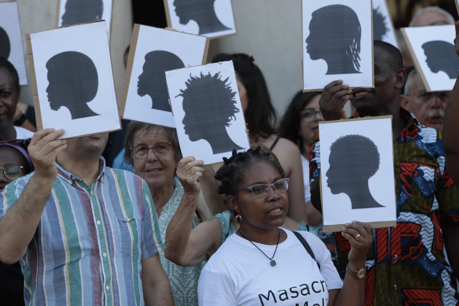 Concentración en València en recuerdo de las víctimas de la masacre de Melilla