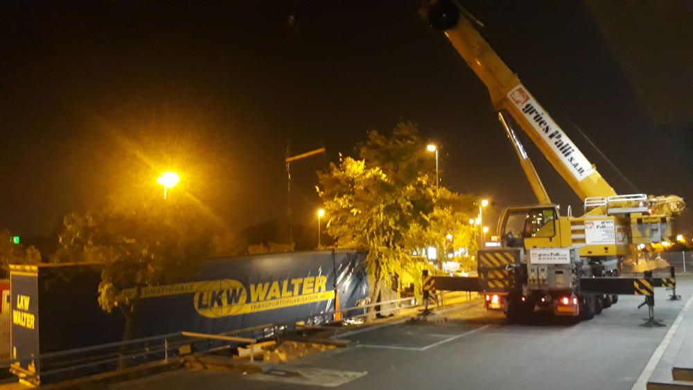 Camió accidentat a Girona