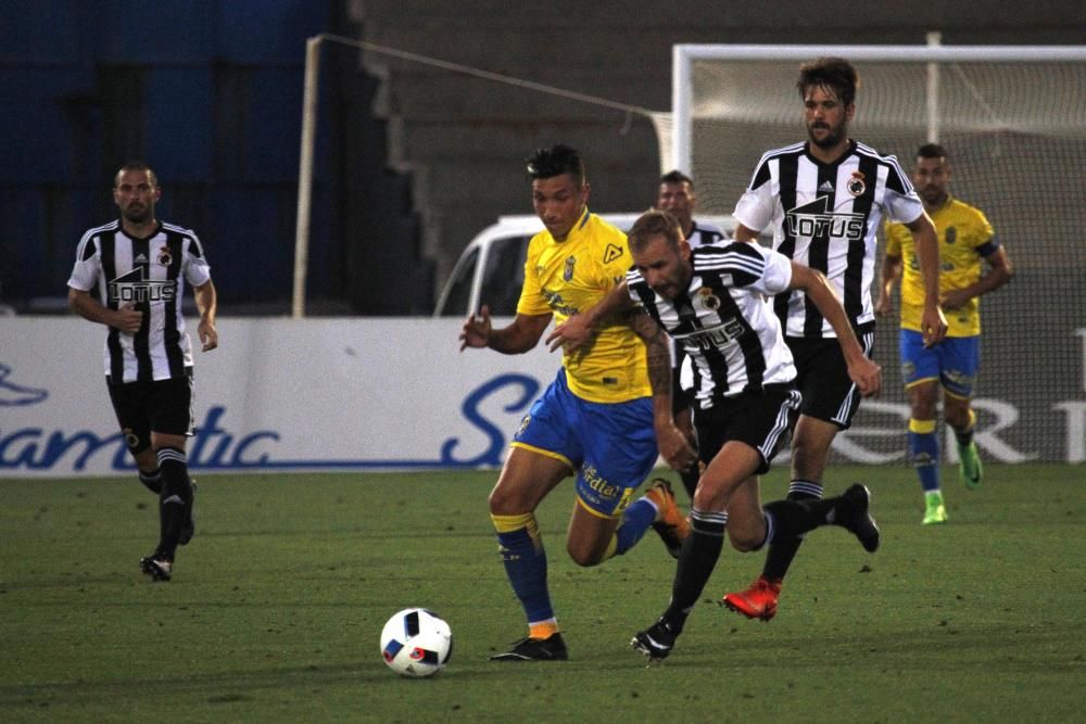 Pretemporada: Balompédica Linense 1 - 2 UD Las Palmas