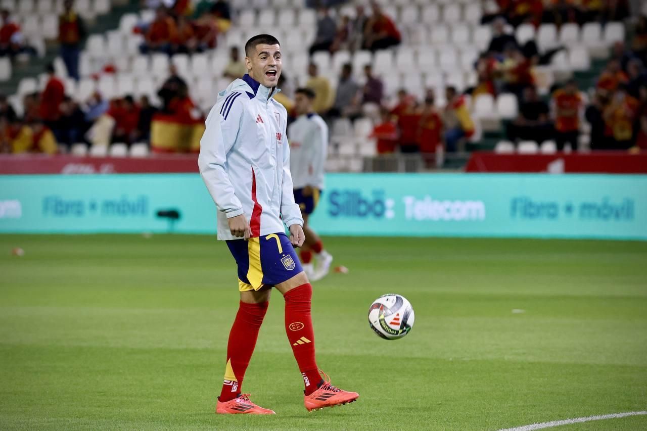 El apoyo de la afición cordobesa a la selección española, en imágenes