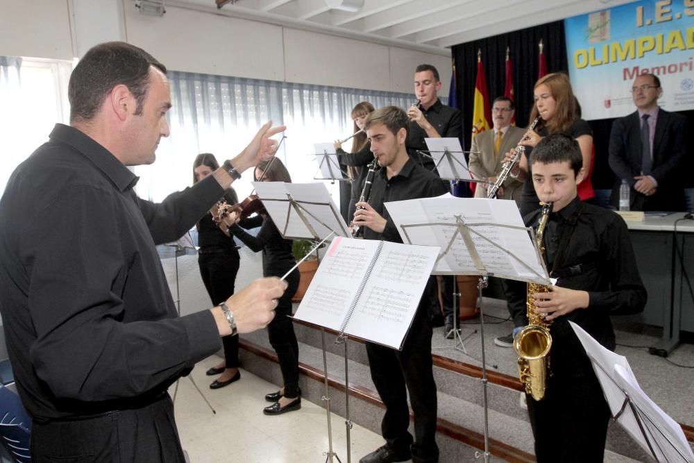 Entrega de premios de la Olimpiada Matemática Francisco Ortega en el IES El Bohio