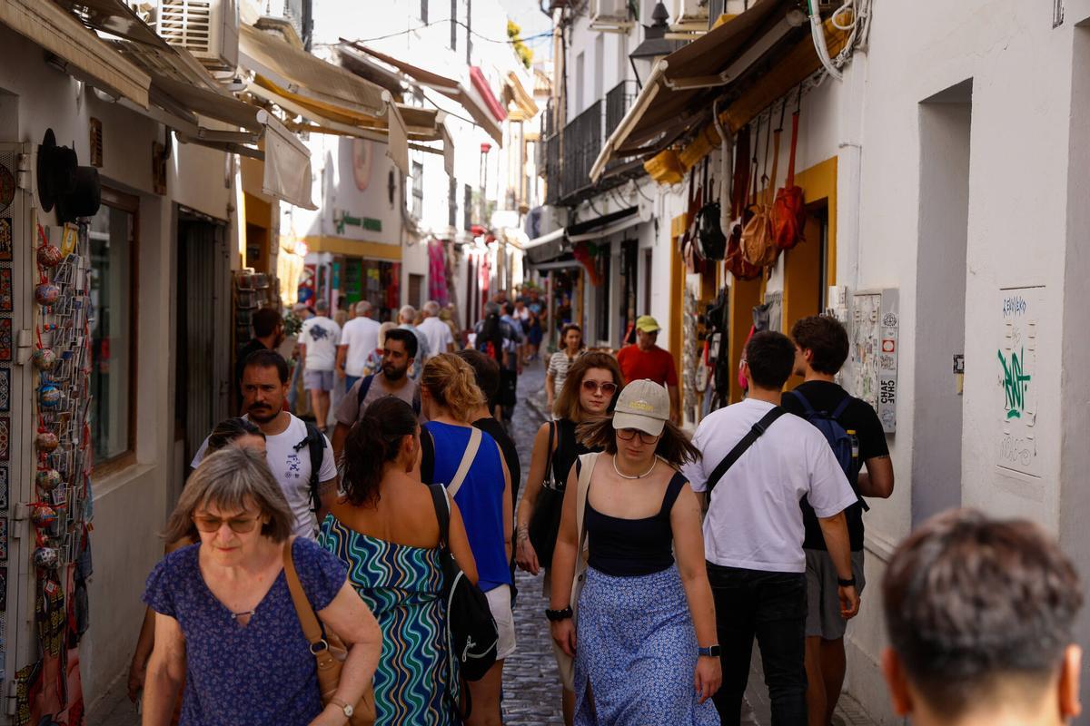 Turistas en la Judería de Córdoba.