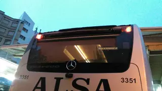 Cuatro autobuses apedreados en Asturias