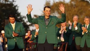 Scottie Scheffler, con la chaqueta verde.