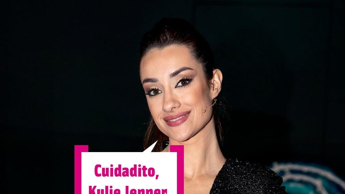 Adara Molinero con vestido negro