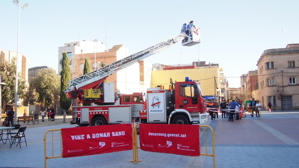 «Els Bombers t''acompanyen a donar sang» a Figueres