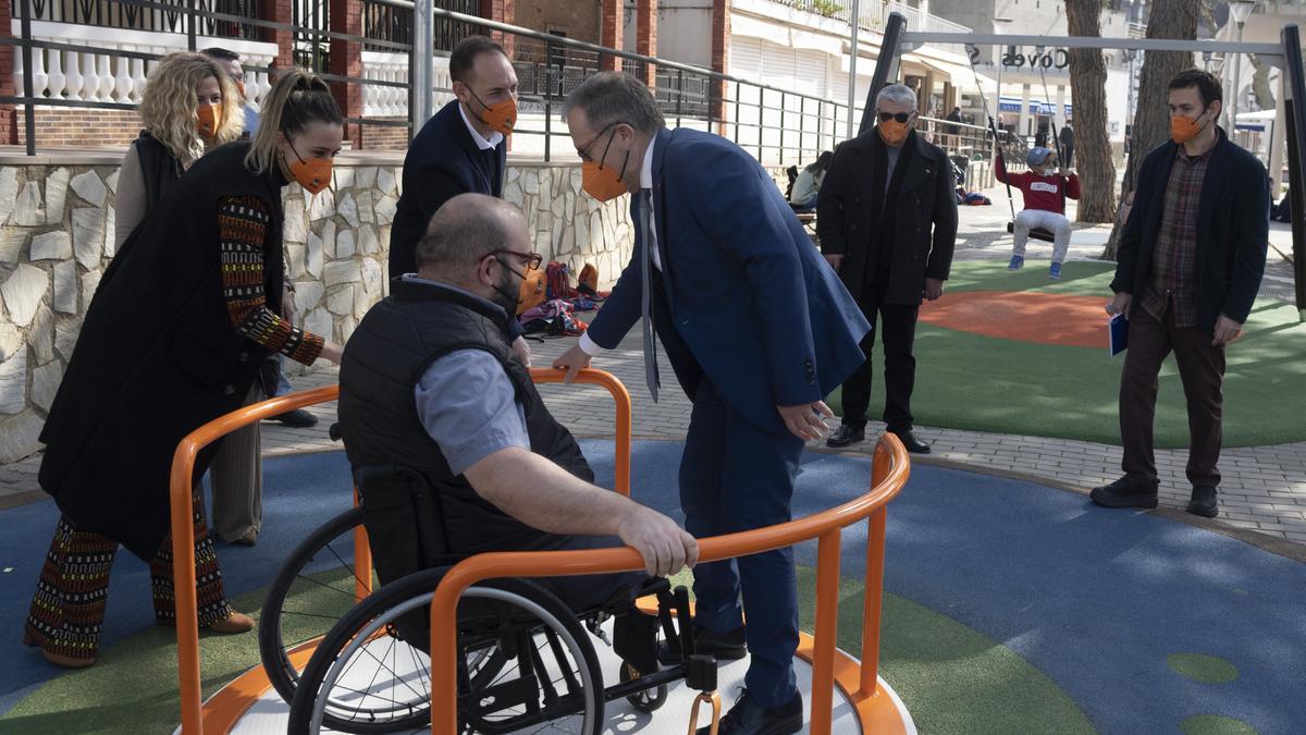 La actuación también ha incluido la instalación de un parque infantil inclusivo en el paraje de Sant Josep.