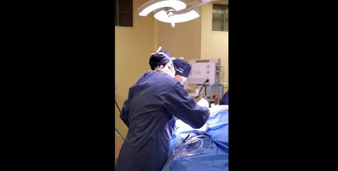 Operación de prótesis de hombro en el Hospital Vithas Valencia 9 de Octubre