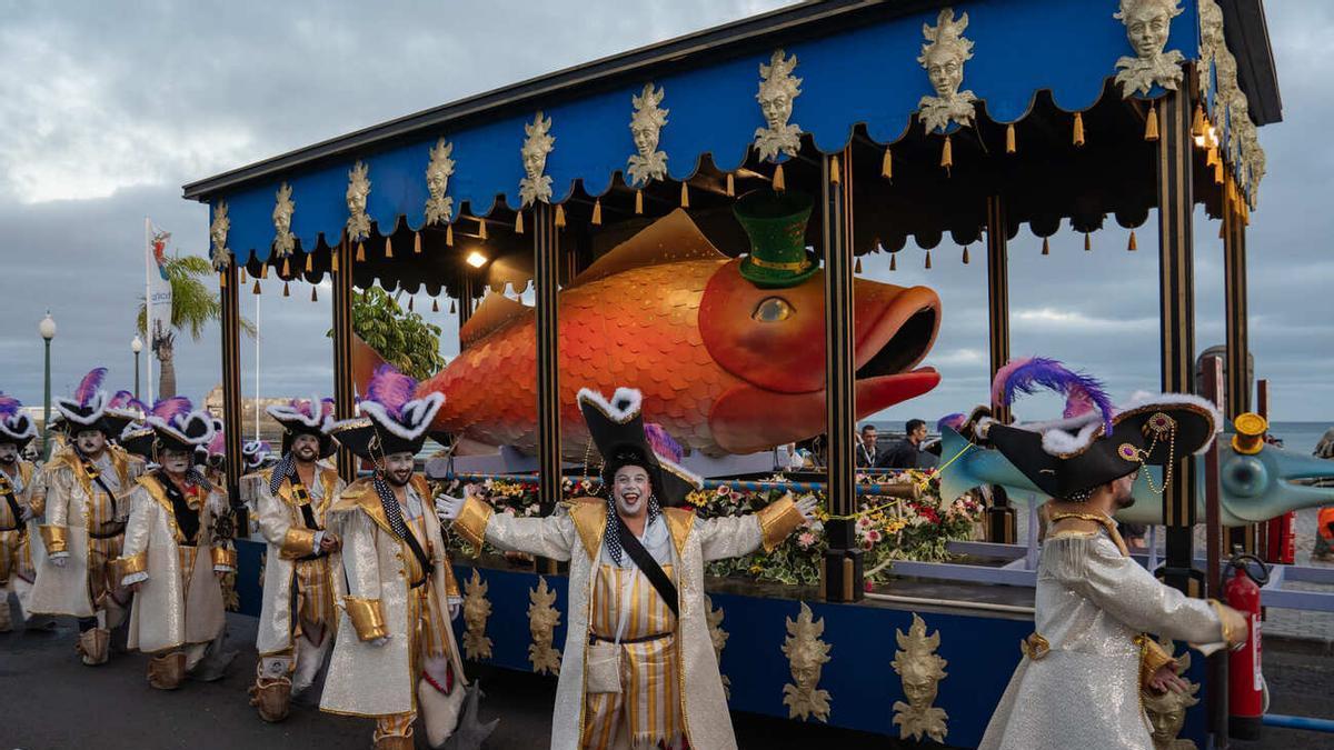 Entierro del Pejín y la Sardina en el Carnaval de Arrecife 2026