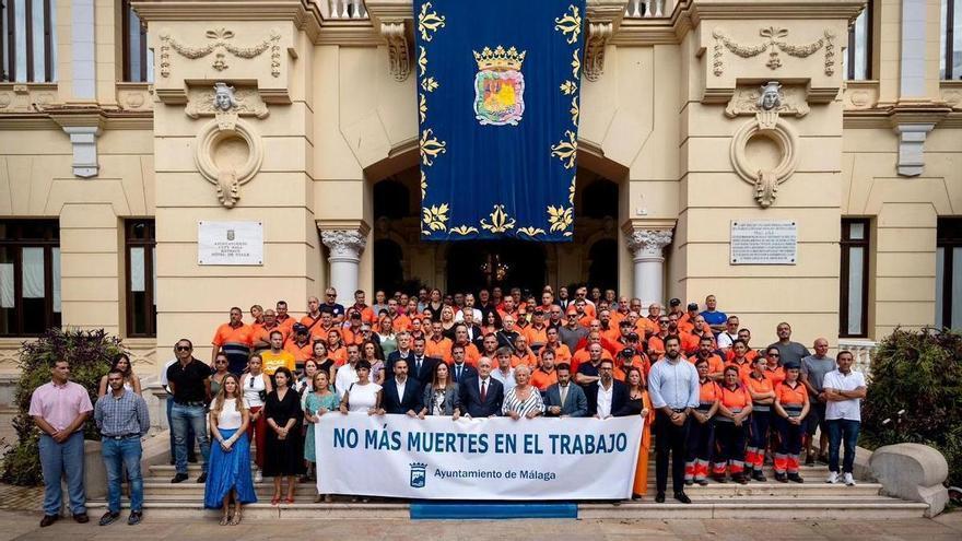 Muere la empleada de Limasam que quedó atrapada entre dos coches en Málaga