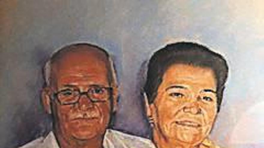 Isabel Dávila Gálvez junto a su esposo José Méndez.