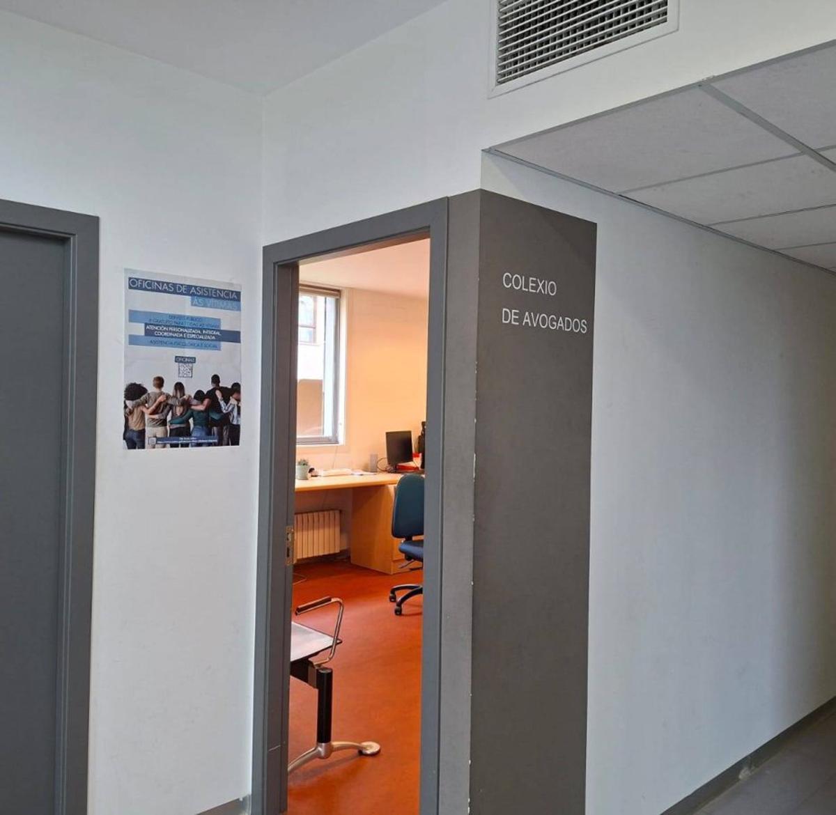 Oficina del Colegio de Abogados en Cangas. |  Santos Álvarez