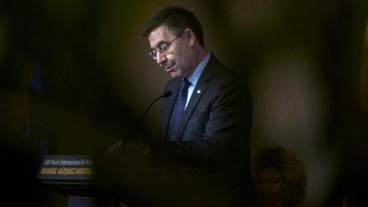 Josep María Bartomeu trata de defenderse de la última chapuza de su junta