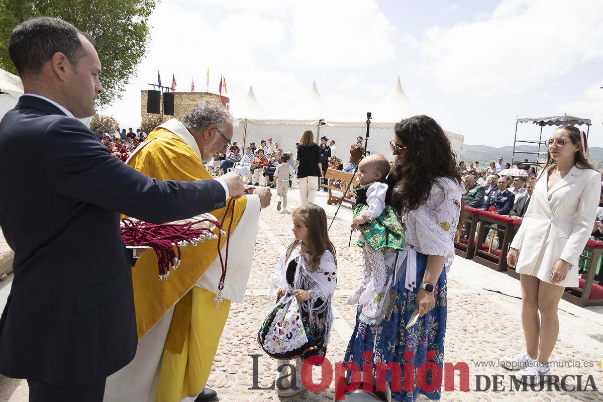 Fiestas de Caravaca | Imposición de cruces a los nuevos hermanos cofrades de la Vera Cruz