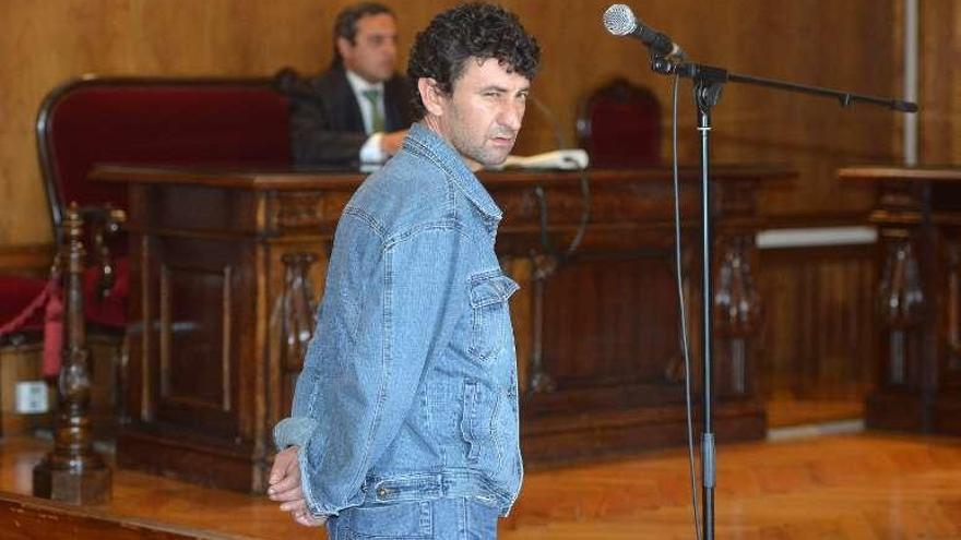 D.O.M. durante el juicio, ayer en la Audiencia de Pontevedra. // G.S.