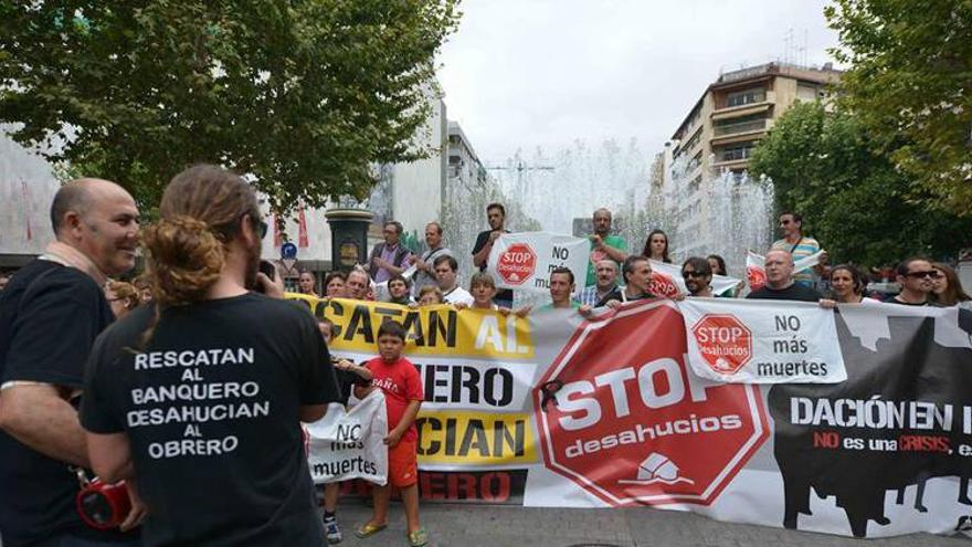 Stop Desahucios protesta por una muerte en Granada