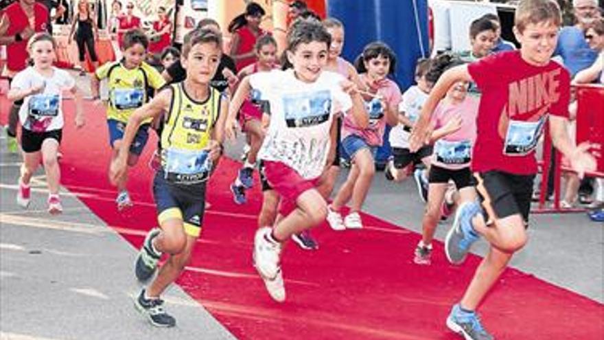 Cruz Roja aúna solidaridad y deporte en su carrera infantil