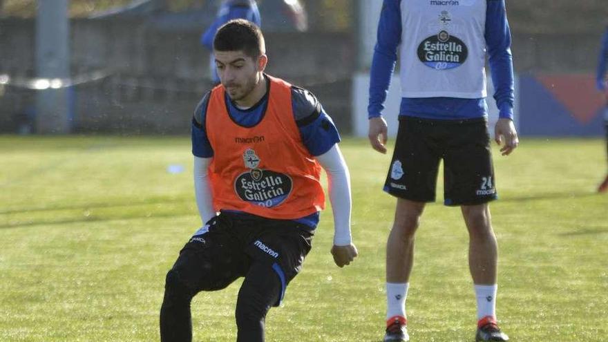 Lucas, cuarto fabrilista con el primer equipo