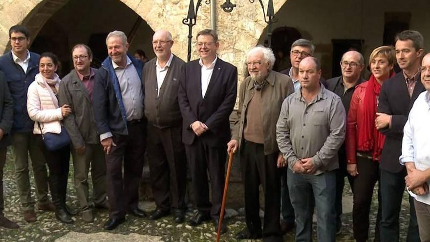 La Generalitat reconoce la labor de Ricardo Miravet tras la cesión del castillo de la Todolella a sus vecinos