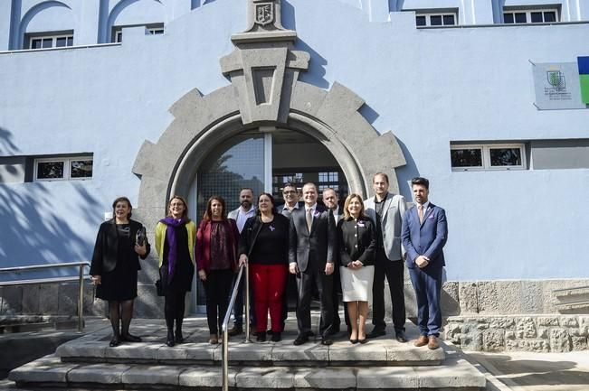 Inauguran la Casa Municipal de la Mujer.