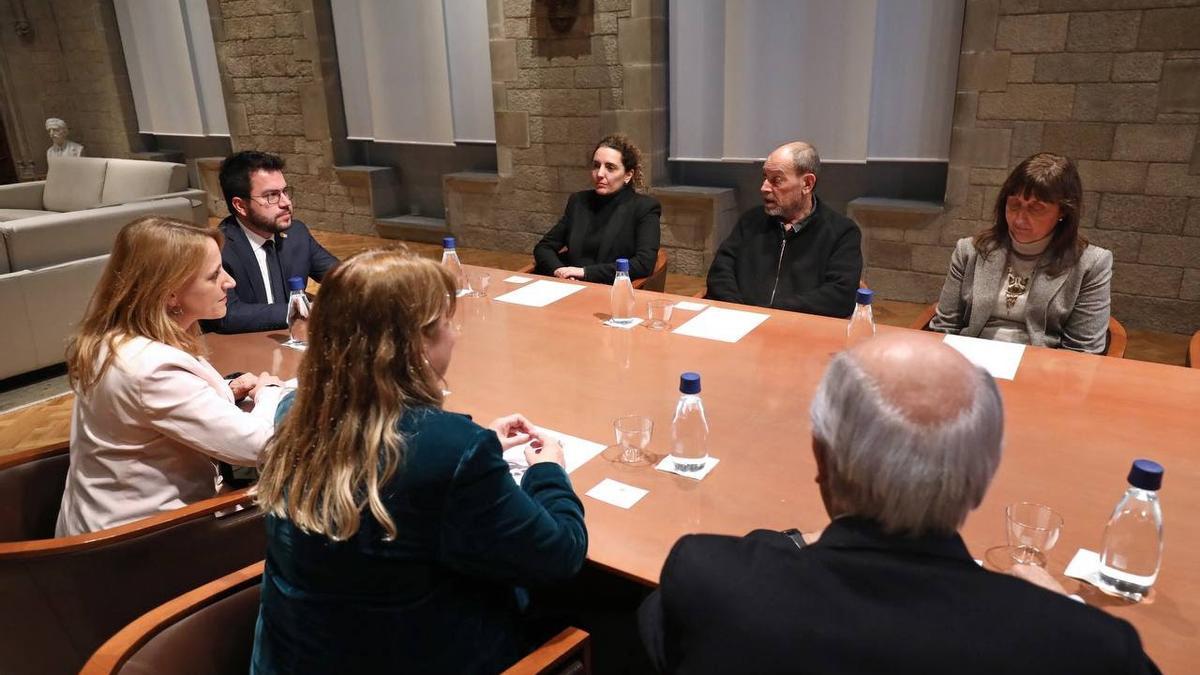 Reunión del presidente Pere Aragonès y las conselleras Natàlia Garriga y Natàlia Mas con la plataforma Actua Cultura